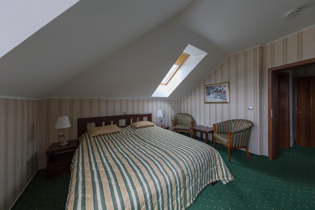 Hotel Krušnohorský Dvůr Cínovec Exteriér fotografie