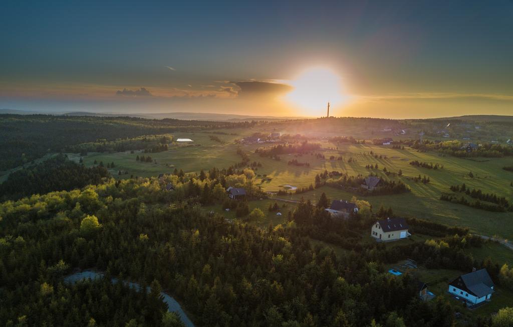 Hotel Krušnohorský Dvůr Cínovec Exteriér fotografie
